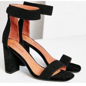 Jeffrey Campbell Black Suede Sandals || NWB